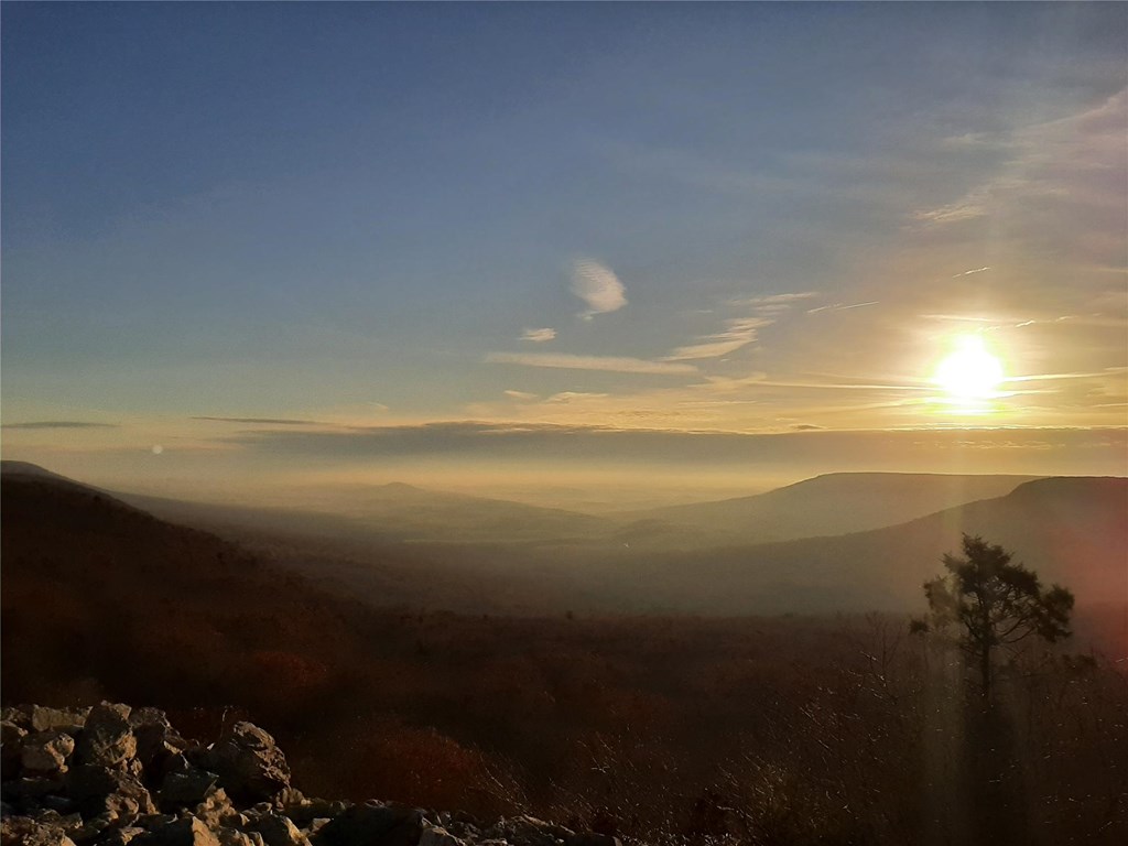 Misty Sunrise from North Lookout, Matt Wlasniewski Misty Sunrise from North Lookout, Matt Wlasniewski